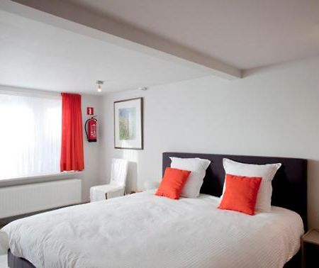 Bbmalpertuus Bed and Breakfast Kruisstraat Esterno foto
